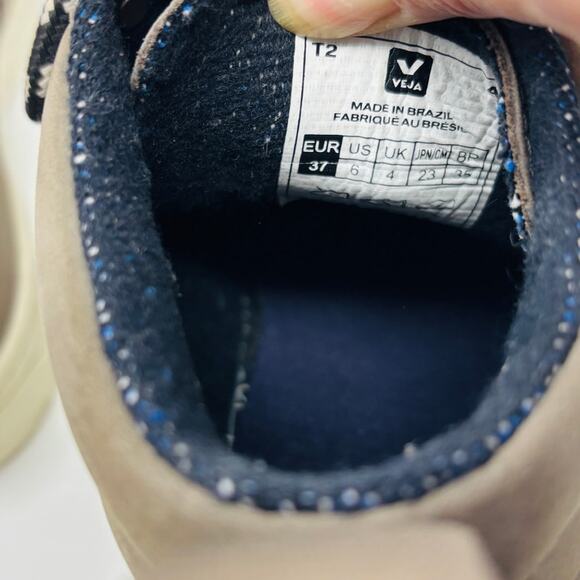 Veja Roraima High Top Sneakers Size 6 - Picture 5 of 7